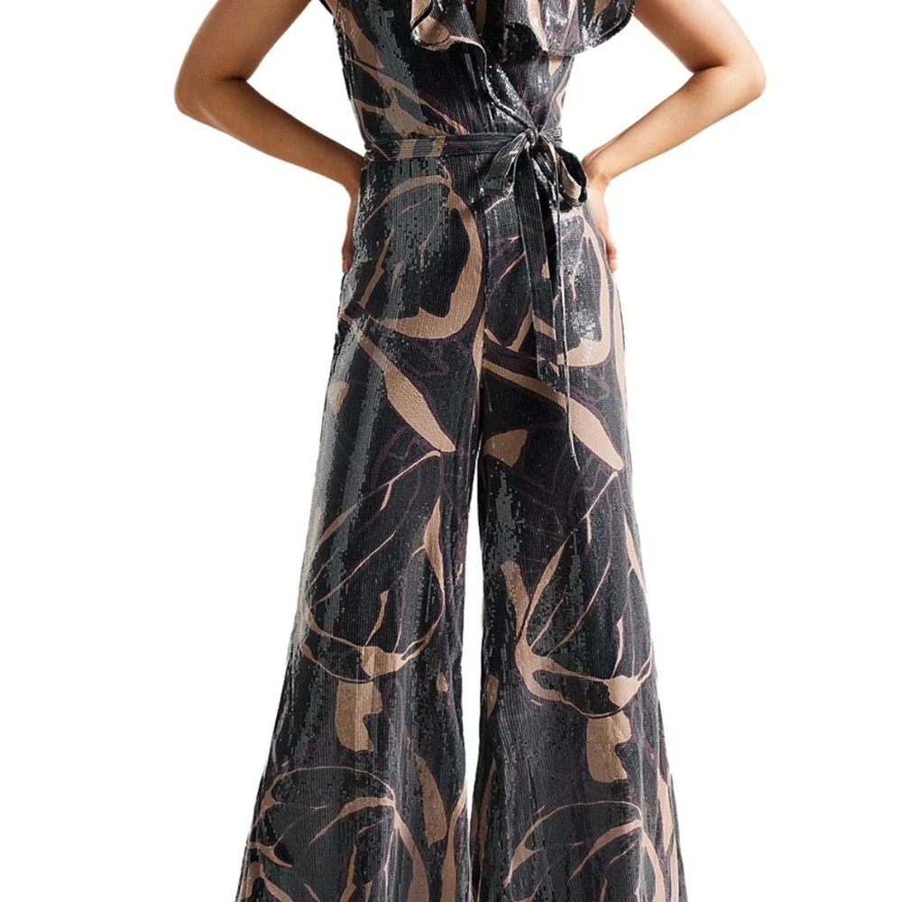 TED BAKER PRINTED SEQUIN RUFFLE JUMPSUIT SIZE LARGE NWT